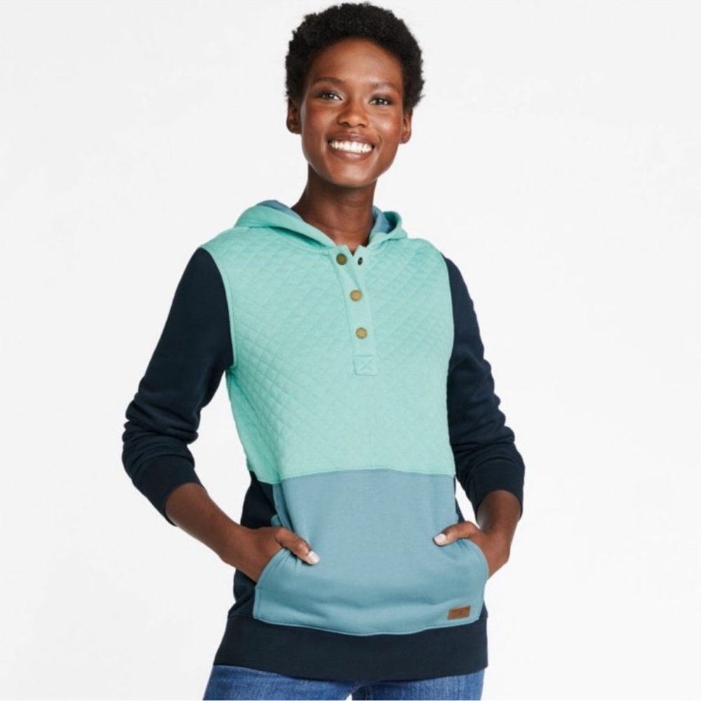 L.L. Bean Teal Mint and Navy Quilted Hooded Sweatshirt